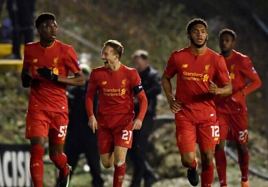 NBA战报：波特26分8助，雄鹿113-109险胜活塞