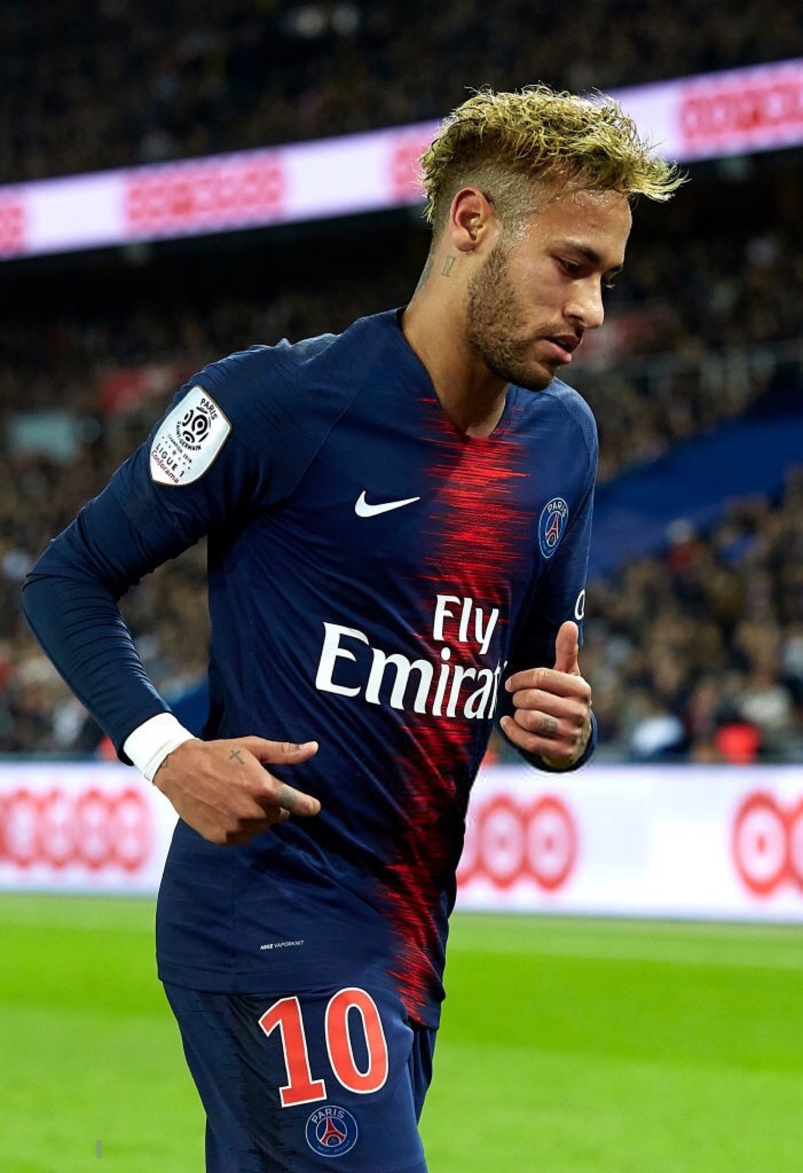 李章洙回渝参加足协杯夺冠25周年纪念赛，感慨儿子当年才初中